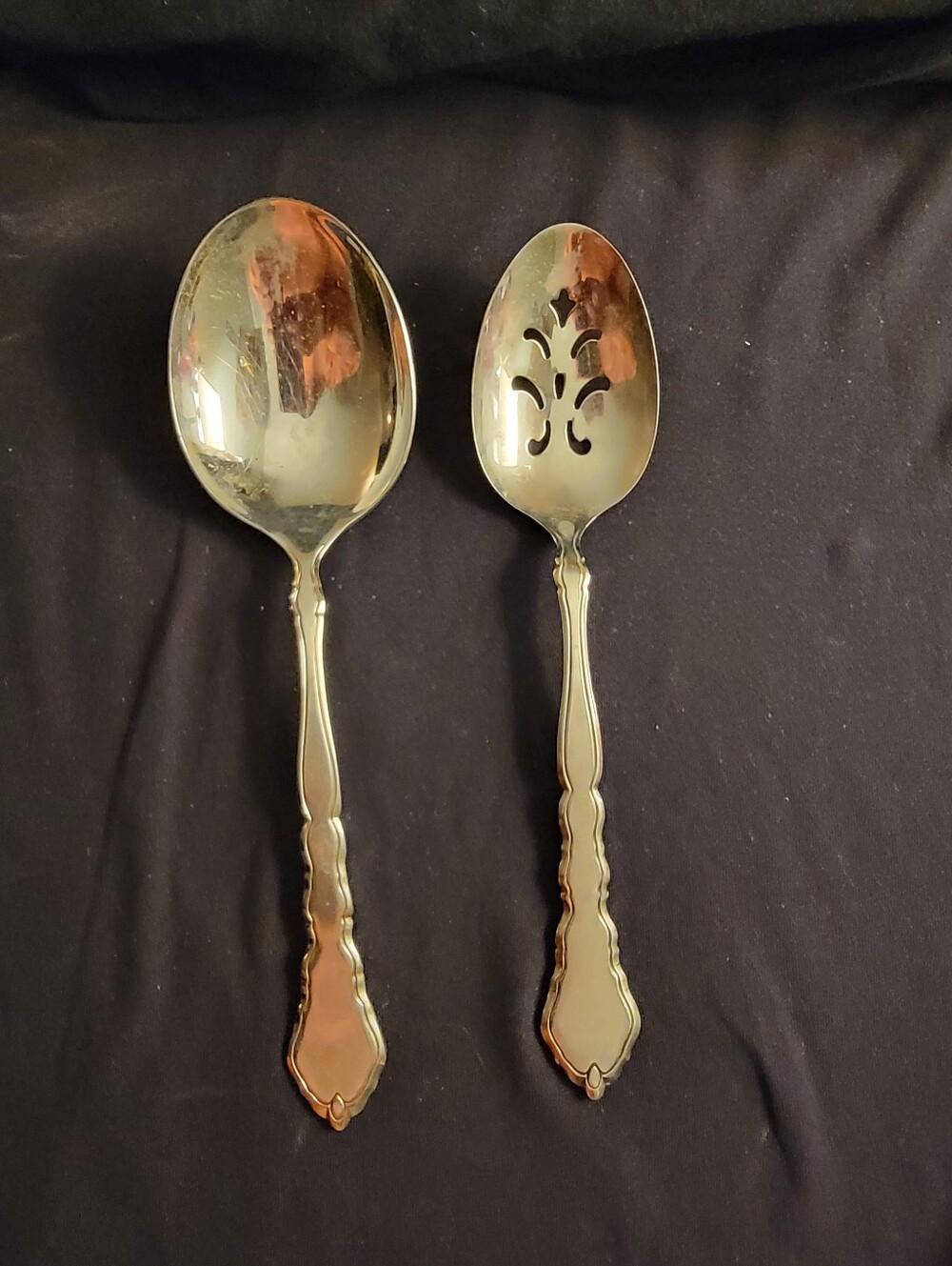 Oneida SATINQUE Hostess Serving Set